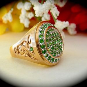 Emerald Cubic Zirconia Engraved Design Men Ring SZ7 18k Gold-Filled